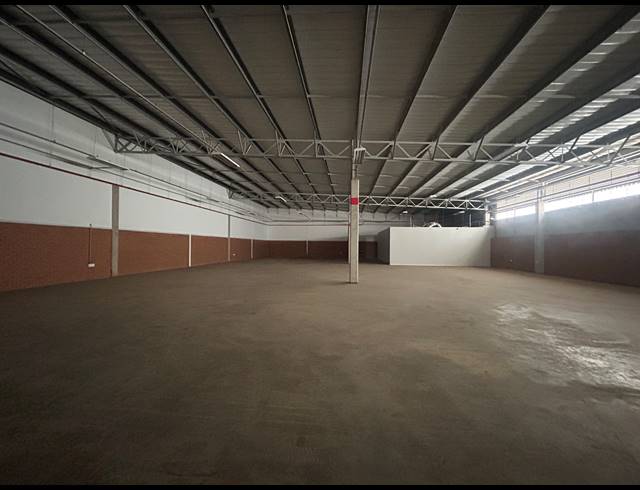 868M² WAREHOUSE TO LET IN CLAYVILLE